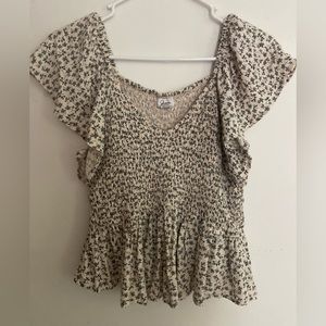 Japna black and beige floral top with scrunches and flowing sleeves and bottom
